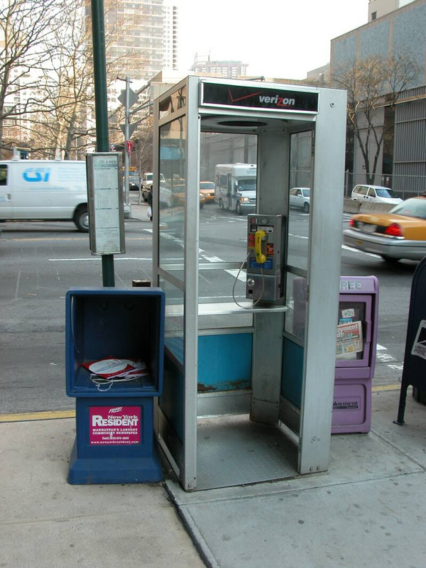 phone_booth_66th_04.sized_1_.jpg
